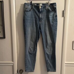 Universal Thread High-Rise Skinny Jeans